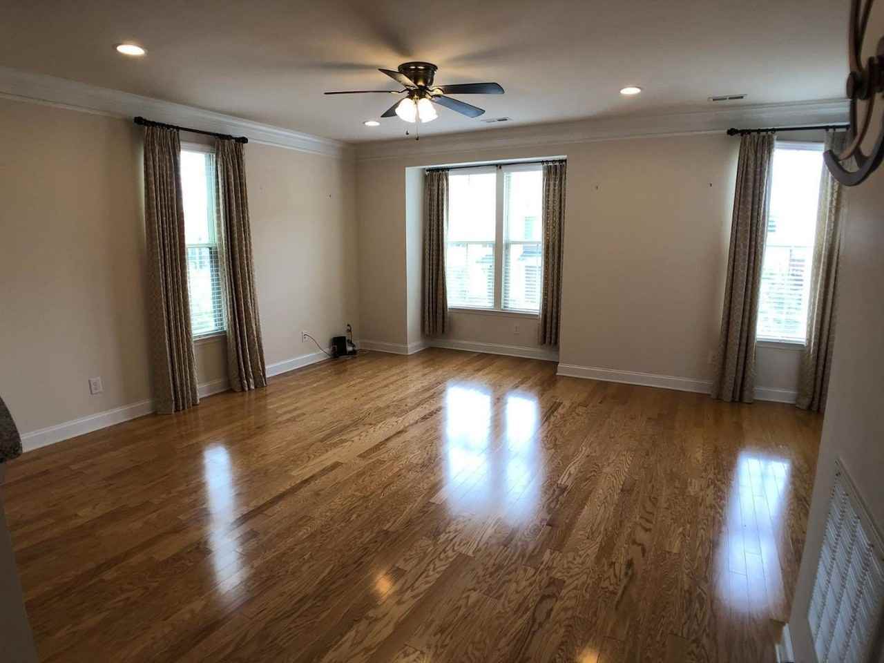 2122 Whitesmith Dr - Photo 3 of 29