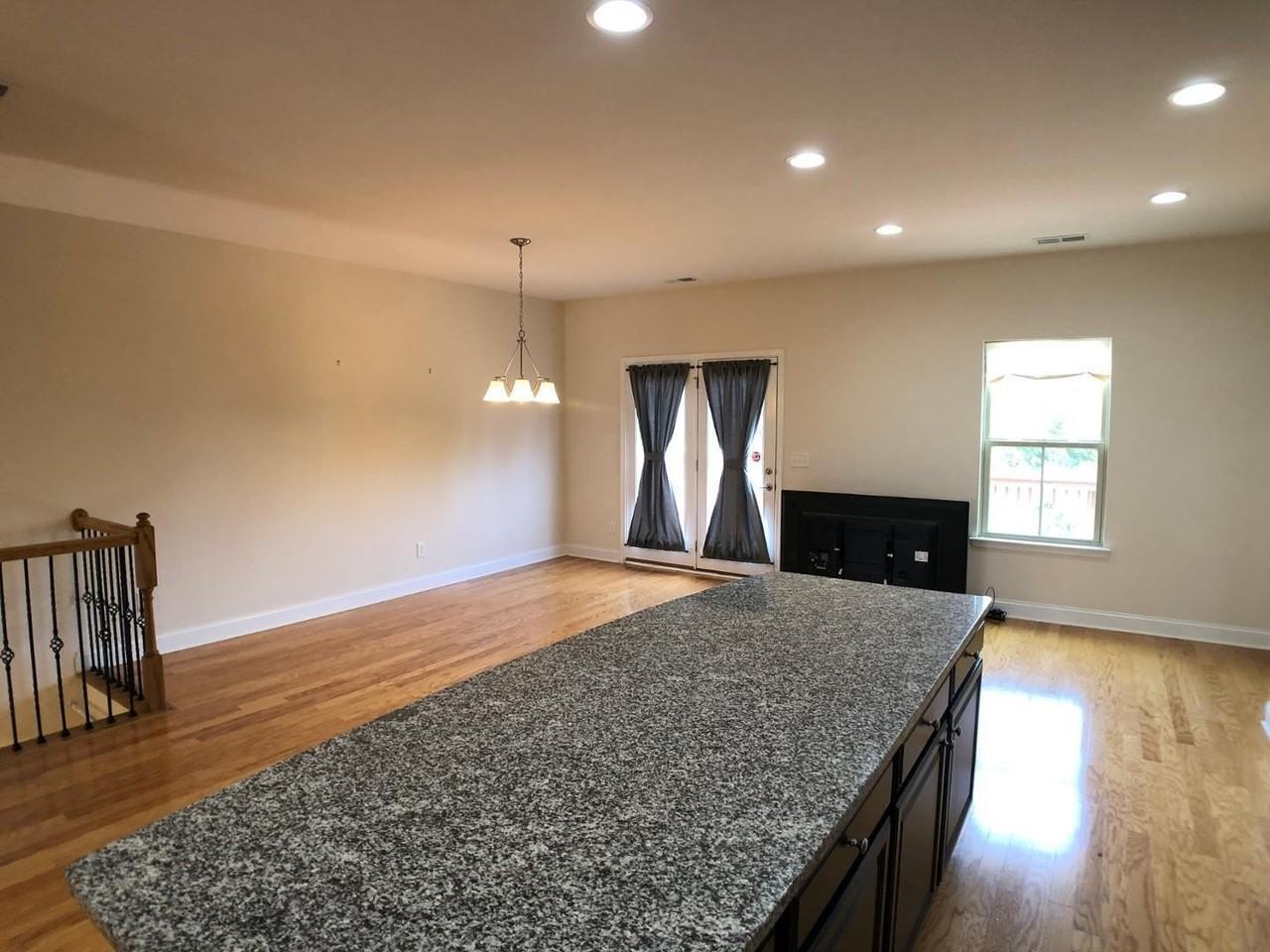 2122 Whitesmith Dr - Photo 5 of 29