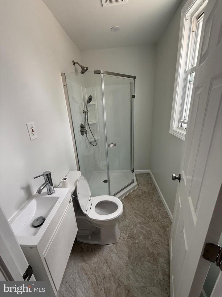 310 University Blvd - Photo 5 of 19