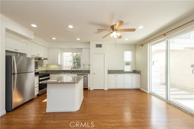 218 Kensington Park - Photo 7 of 8