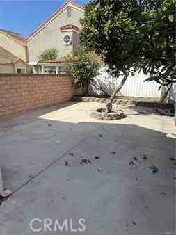 8462 Heil Ave - Photo 4 of 8