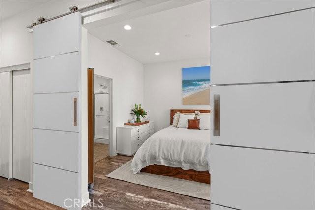 1651 Topanga - Photo 2 of 8