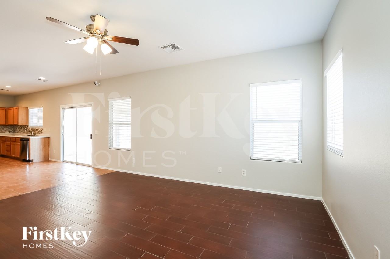 5830 Brimstone Dr - Photo 3 of 19