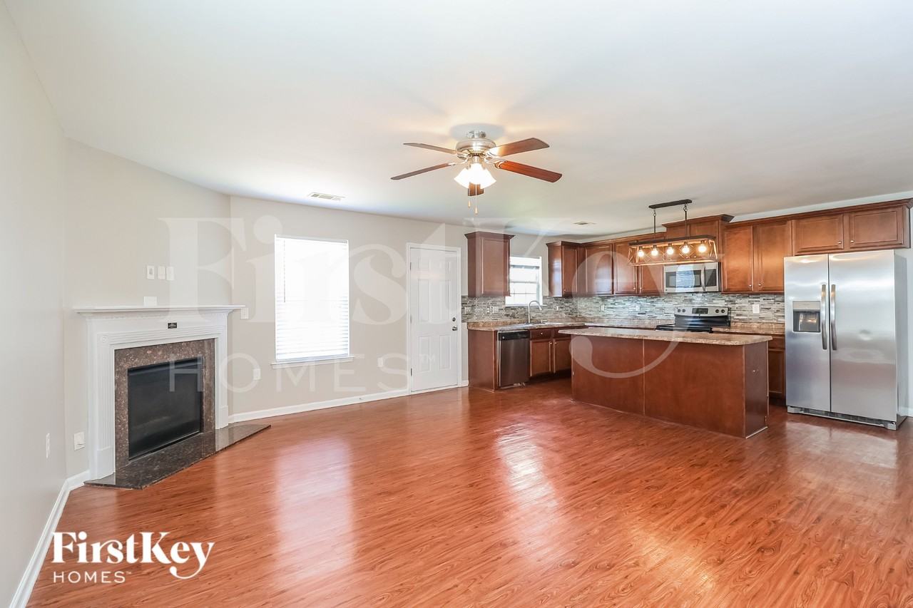 4706 Manchineel Ln - Photo 3 of 19