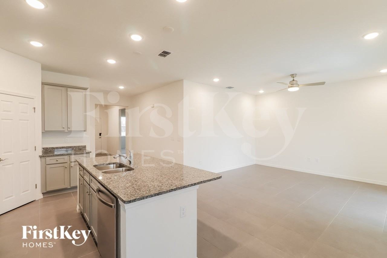 117 Windsor Reserve Dr - Photo 5 of 15