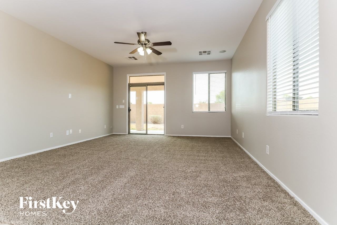 7227 W St Charles Ave - Photo 5 of 15