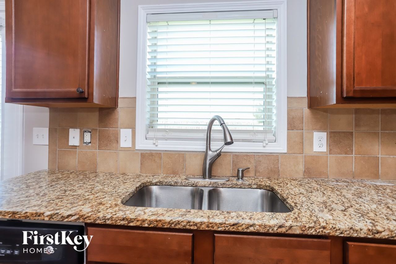 224 Woodmill Way Sw - Photo 7 of 14