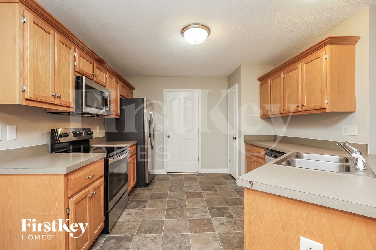 3680 S Jot Dr - Photo 6 of 16