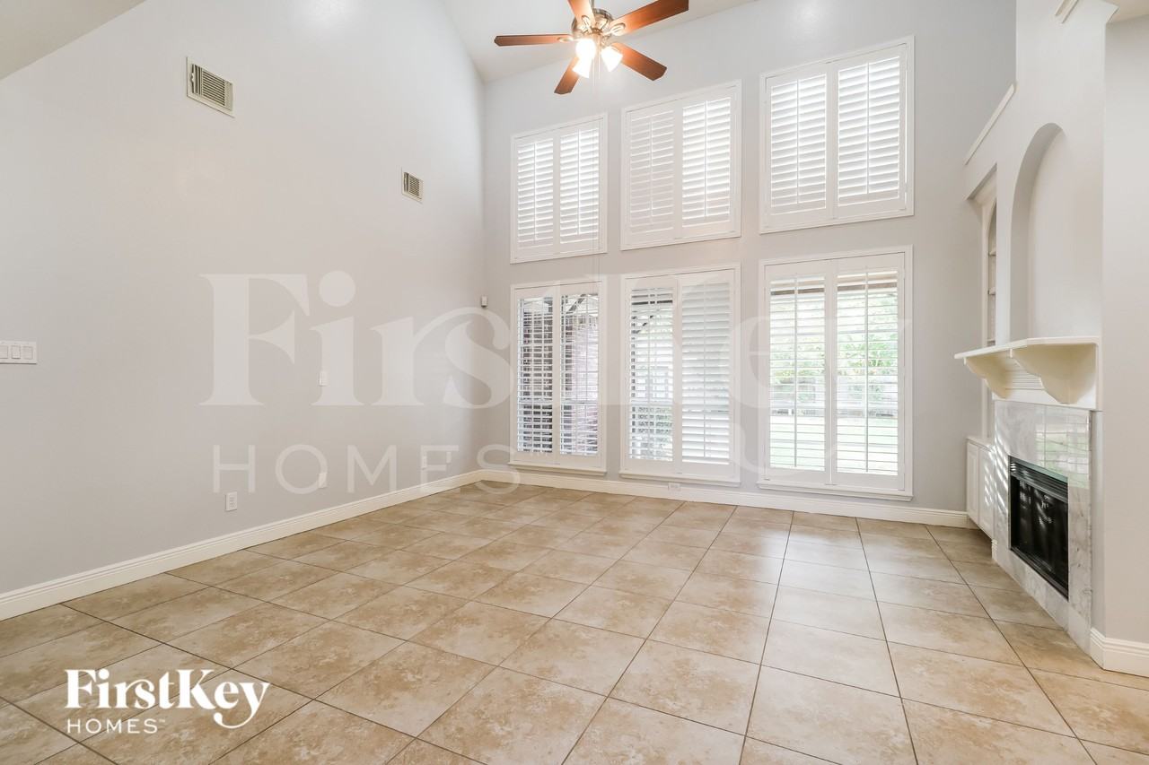 2407 Spanish Oak Hill Ct - Photo 3 of 16