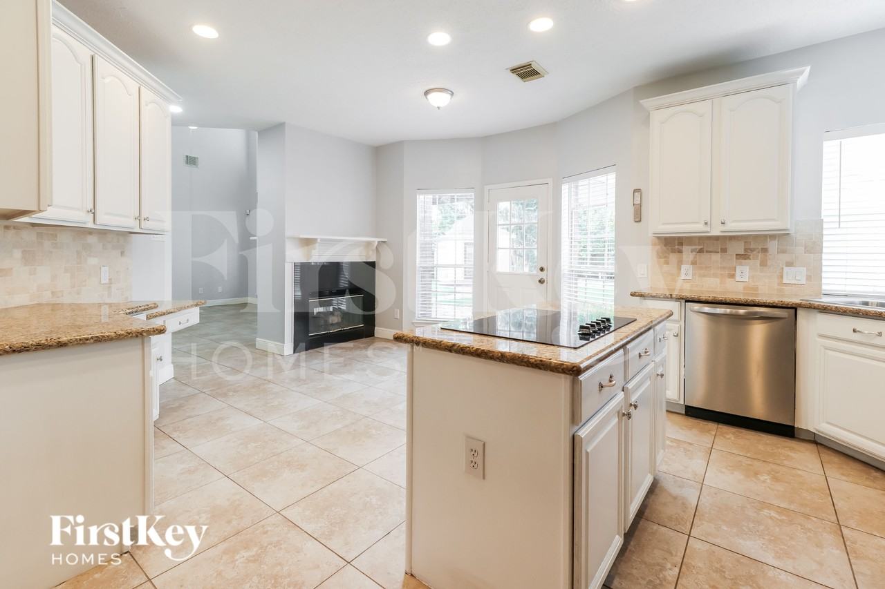 2407 Spanish Oak Hill Ct - Photo 6 of 16