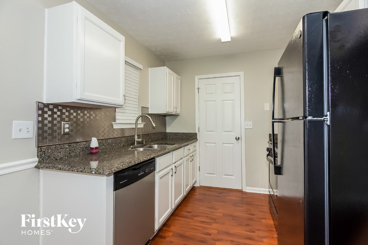 222 Brenda Ellen Dr - Photo 6 of 15