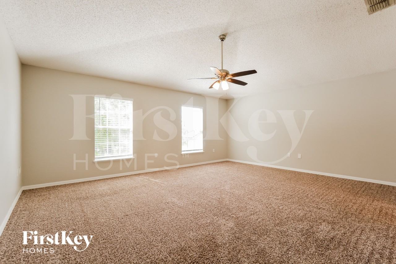 1026 Lake Doe Blvd - Photo 7 of 17