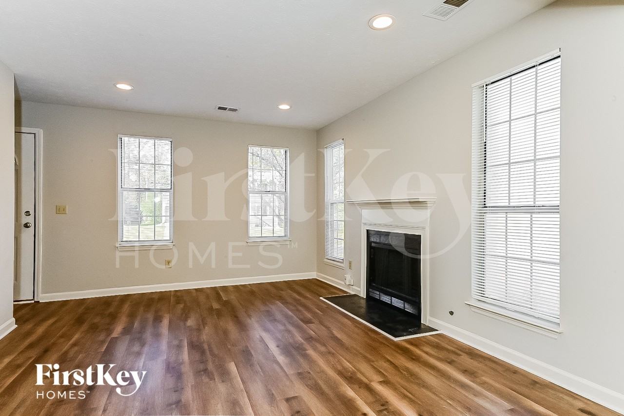 6256 Valdez Dr - Photo 2 of 15