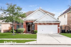 featured image of 2540 Pelican Dr