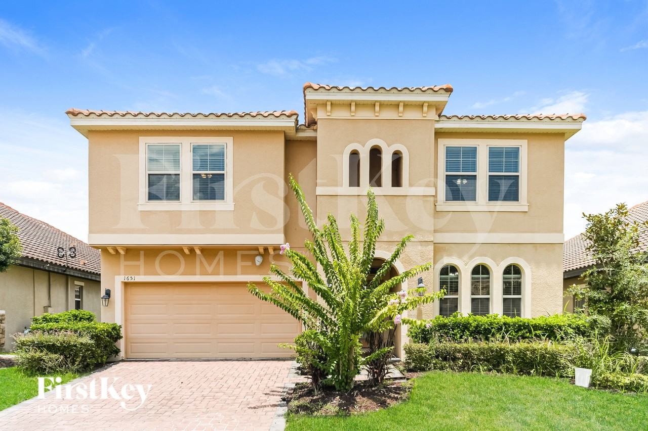 1651 Nina Dr