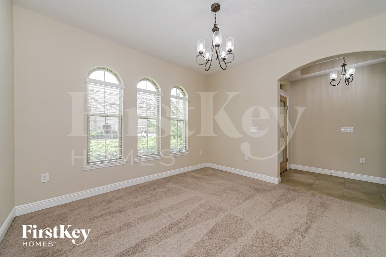 1651 Nina Dr - Photo 5 of 20