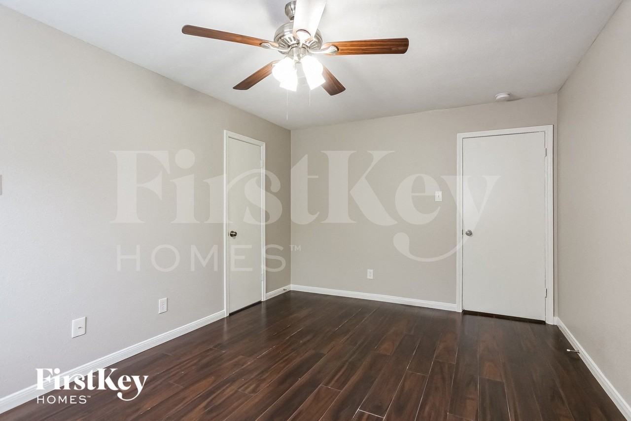 1610 Atlanta St - Photo 7 of 15