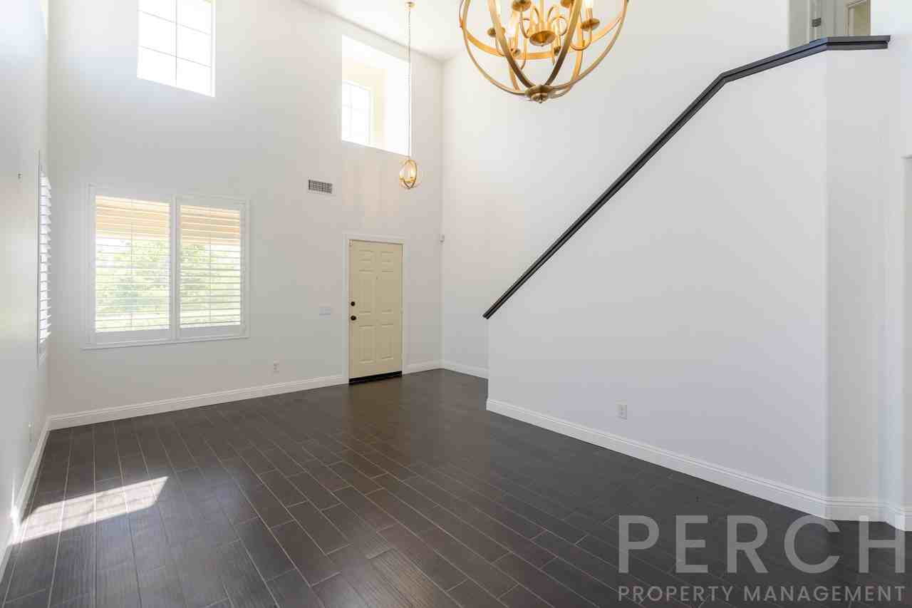 3770 Dunbarton Way #1 - Photo 3 of 33