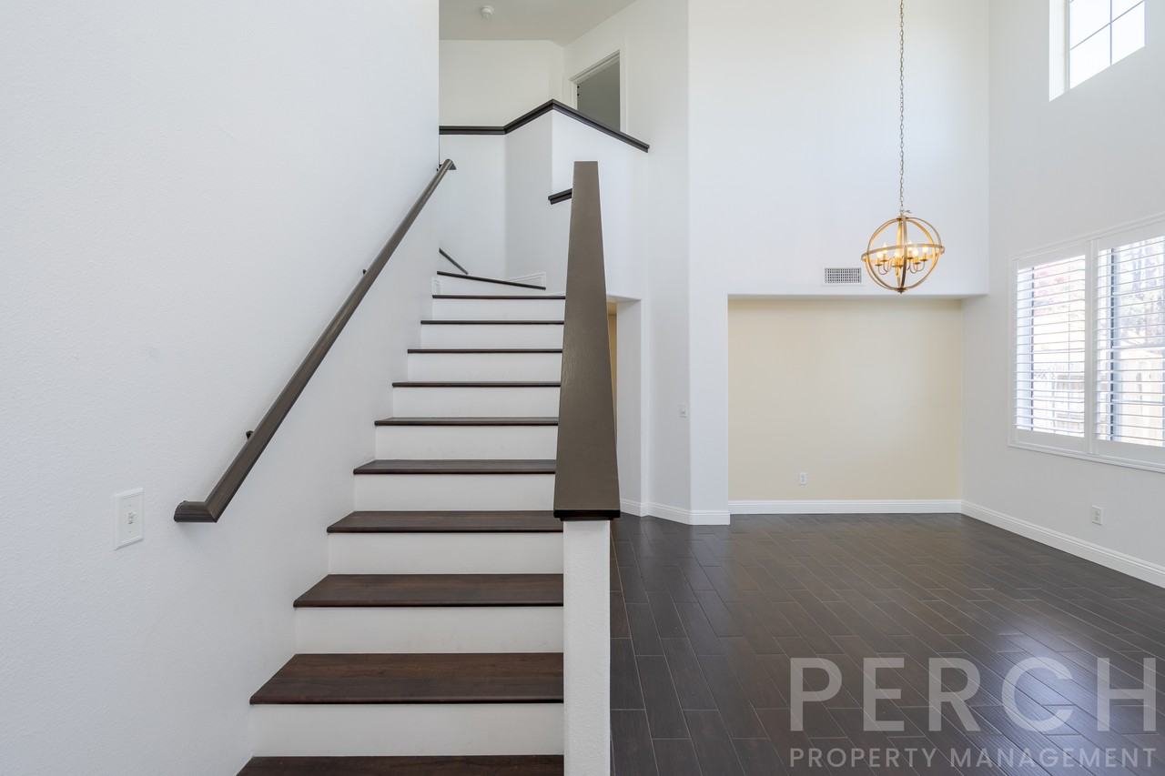 3770 Dunbarton Way #1 - Photo 5 of 33