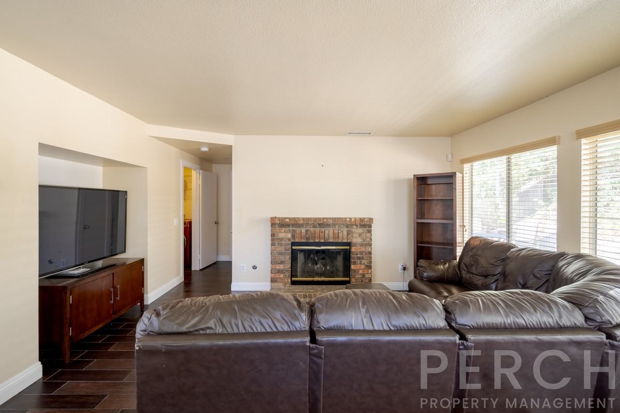 3770 Dunbarton Way #1 - Photo 7 of 33
