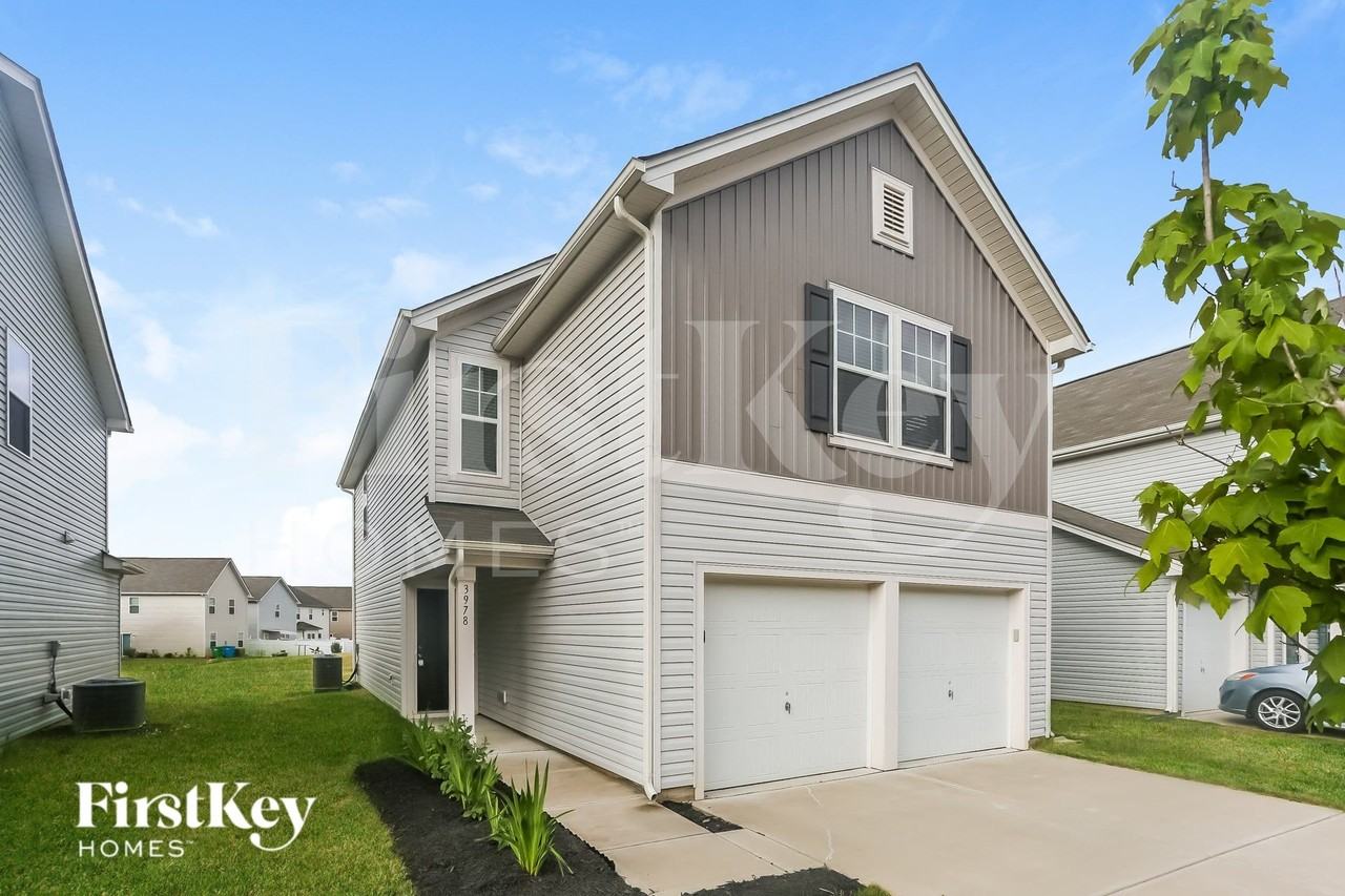3978 Tersk Dr - Photo 3 of 15