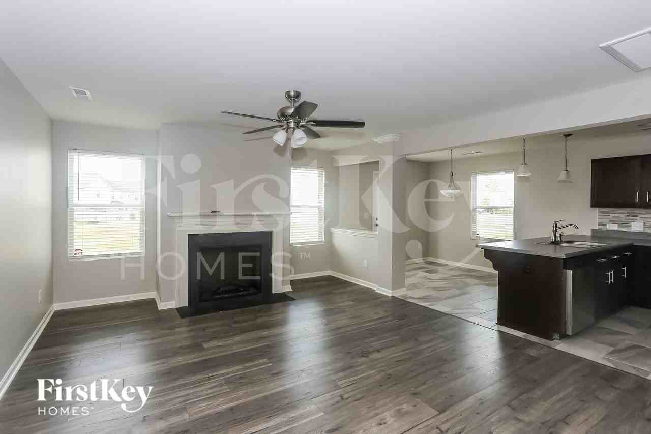 3978 Tersk Dr - Photo 4 of 15