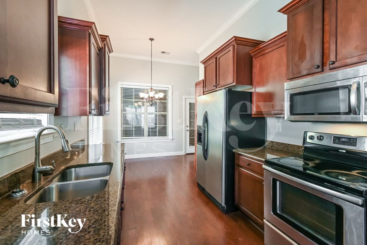 10258 Eveninghill Dr - Photo 6 of 16
