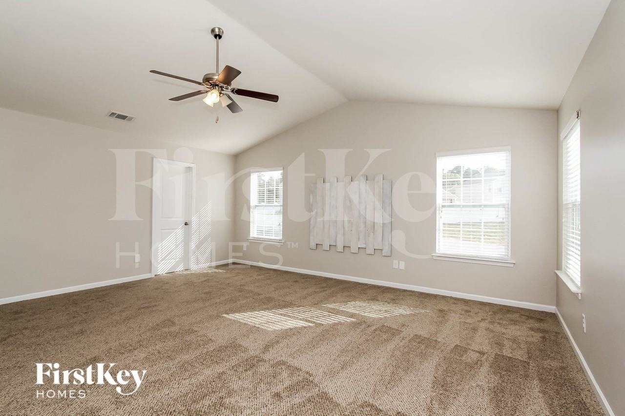 165 N Cromwell Dr - Photo 7 of 14