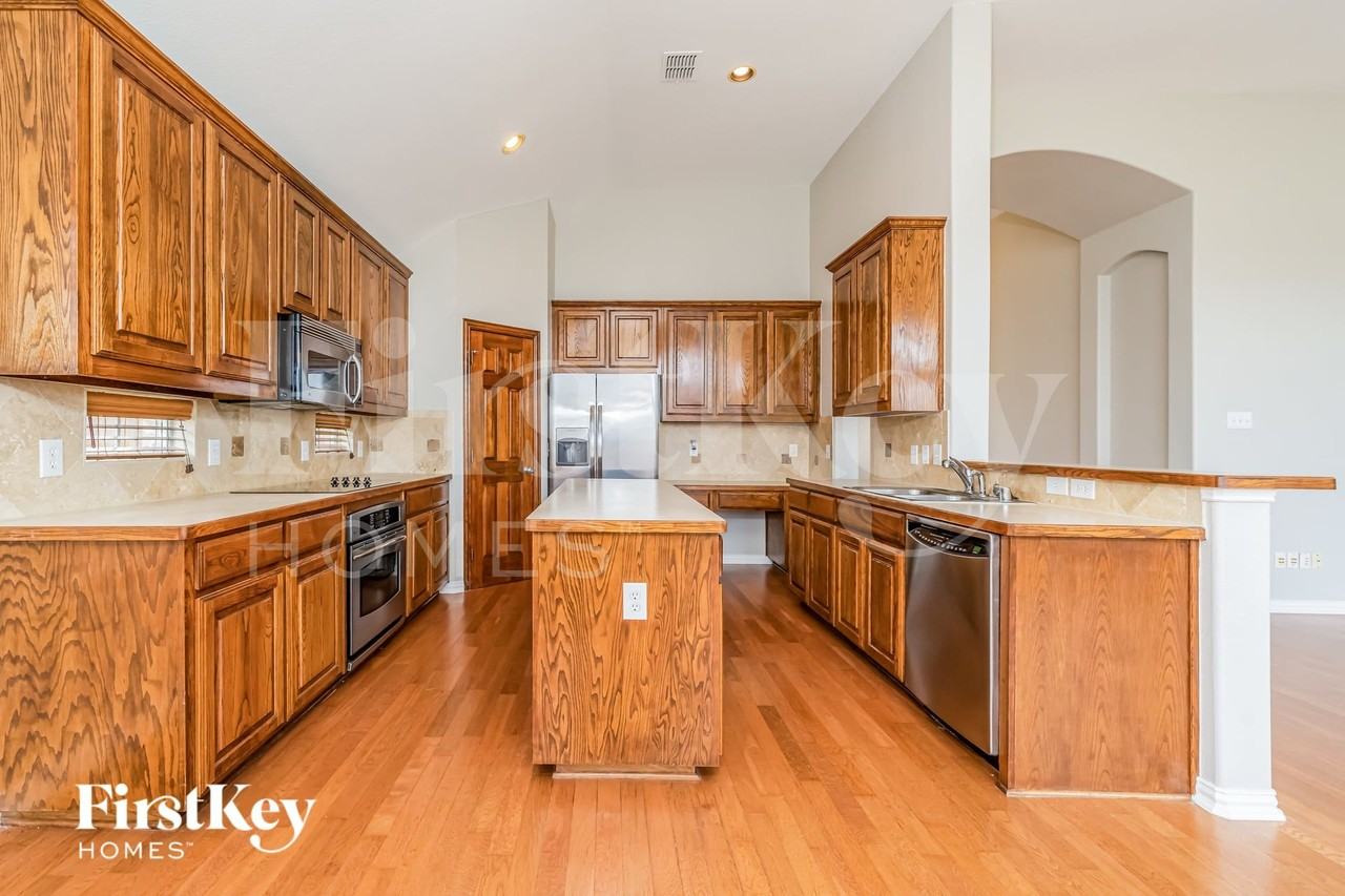 4301 Palmer Dr - Photo 7 of 15