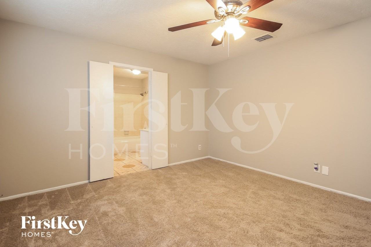 5614 Rivergate Dr - Photo 7 of 15
