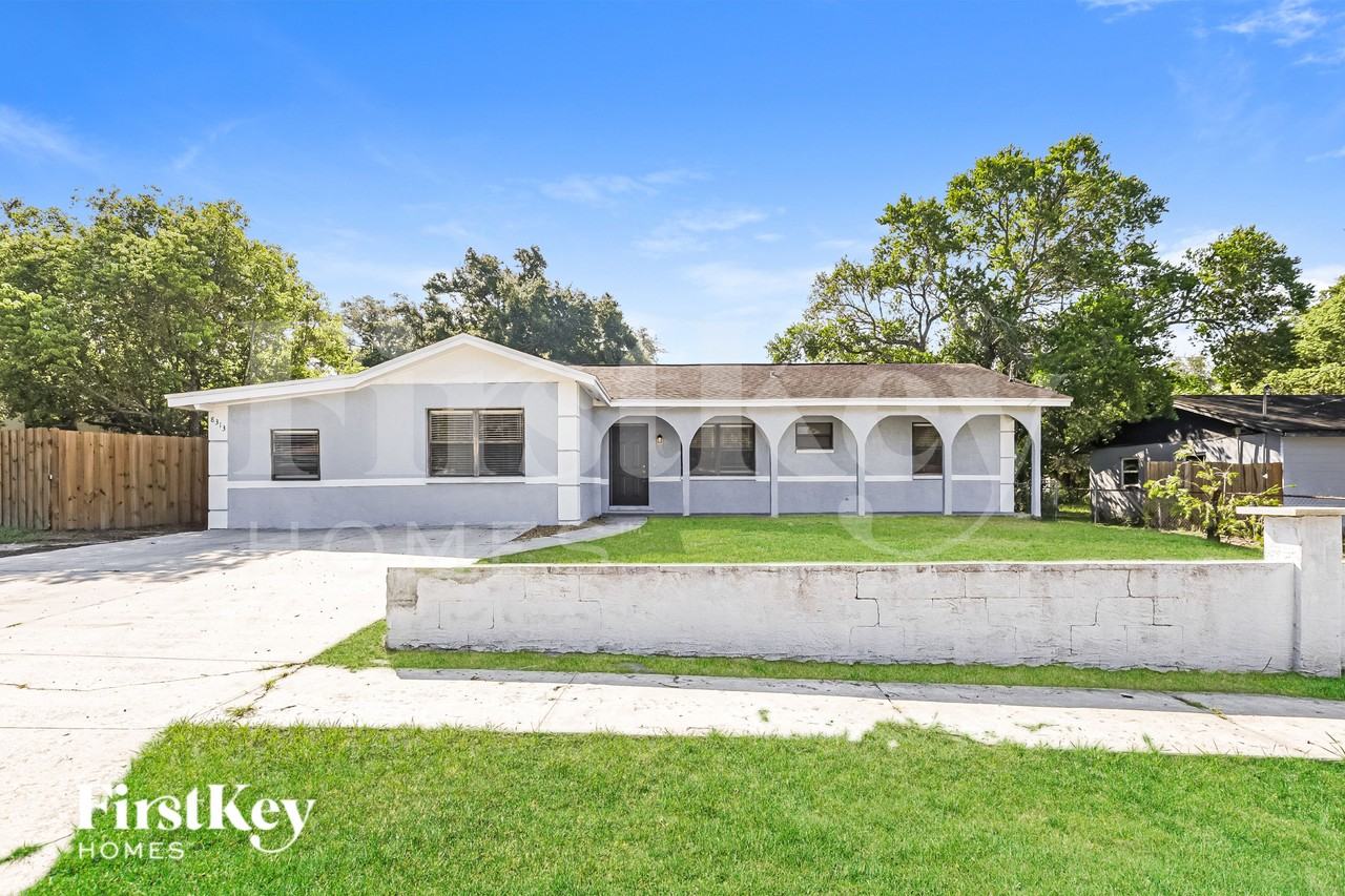 8313 Oleander Ln