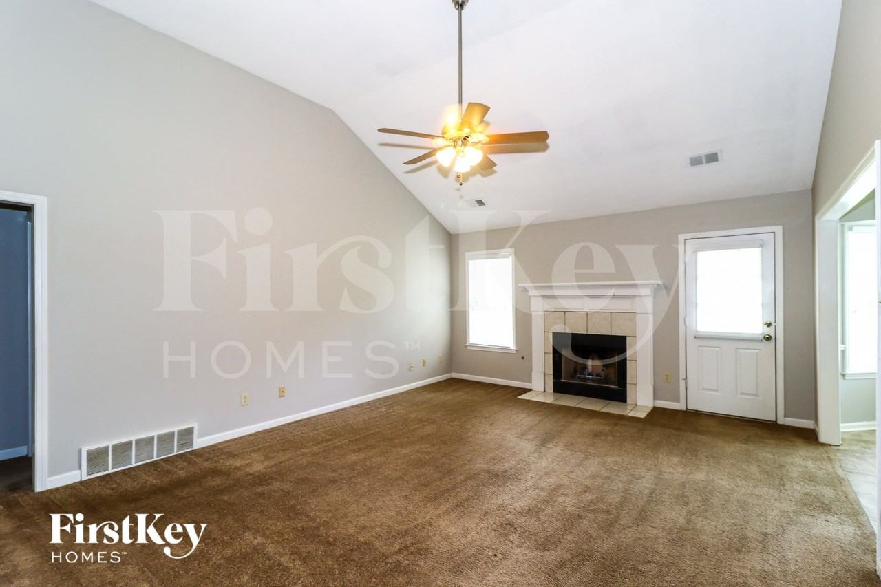 779 N Ericson Rd - Photo 3 of 15