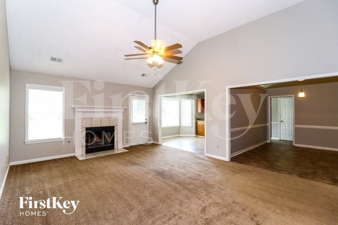 779 N Ericson Rd - Photo 4 of 15