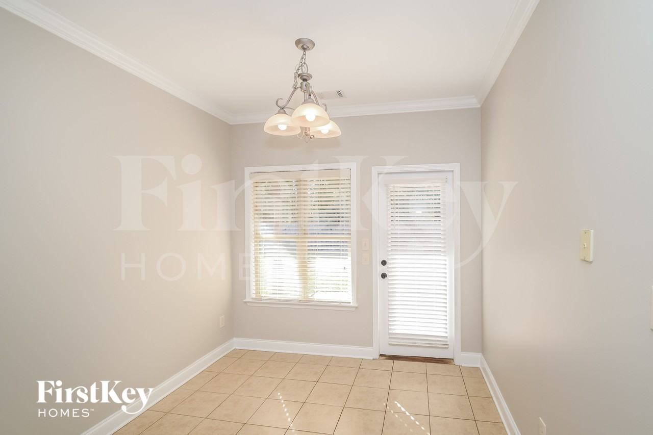 7706 Authur Dr - Photo 6 of 15