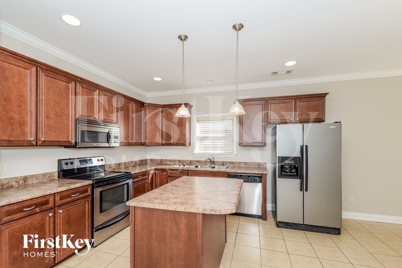 7706 Authur Dr - Photo 7 of 15