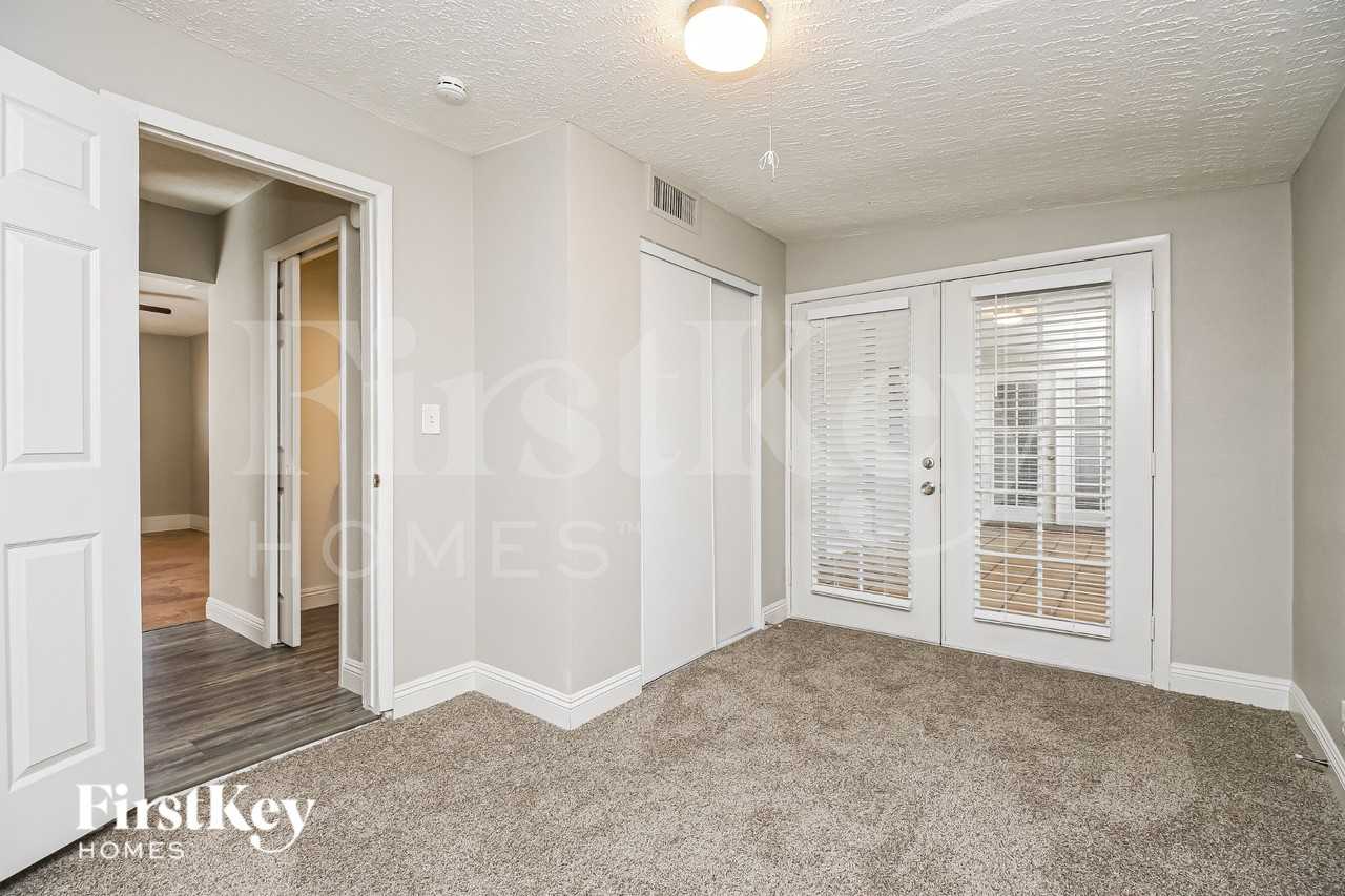 7427 E Mckinley St - Photo 5 of 19