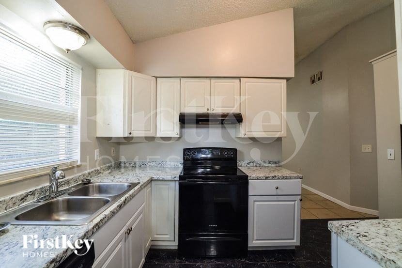 649 Nardello Dr - Photo 6 of 16
