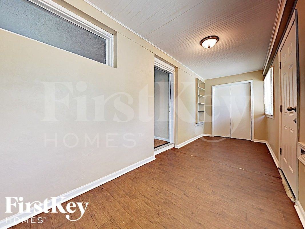 615 Clement St - Photo 2 of 14