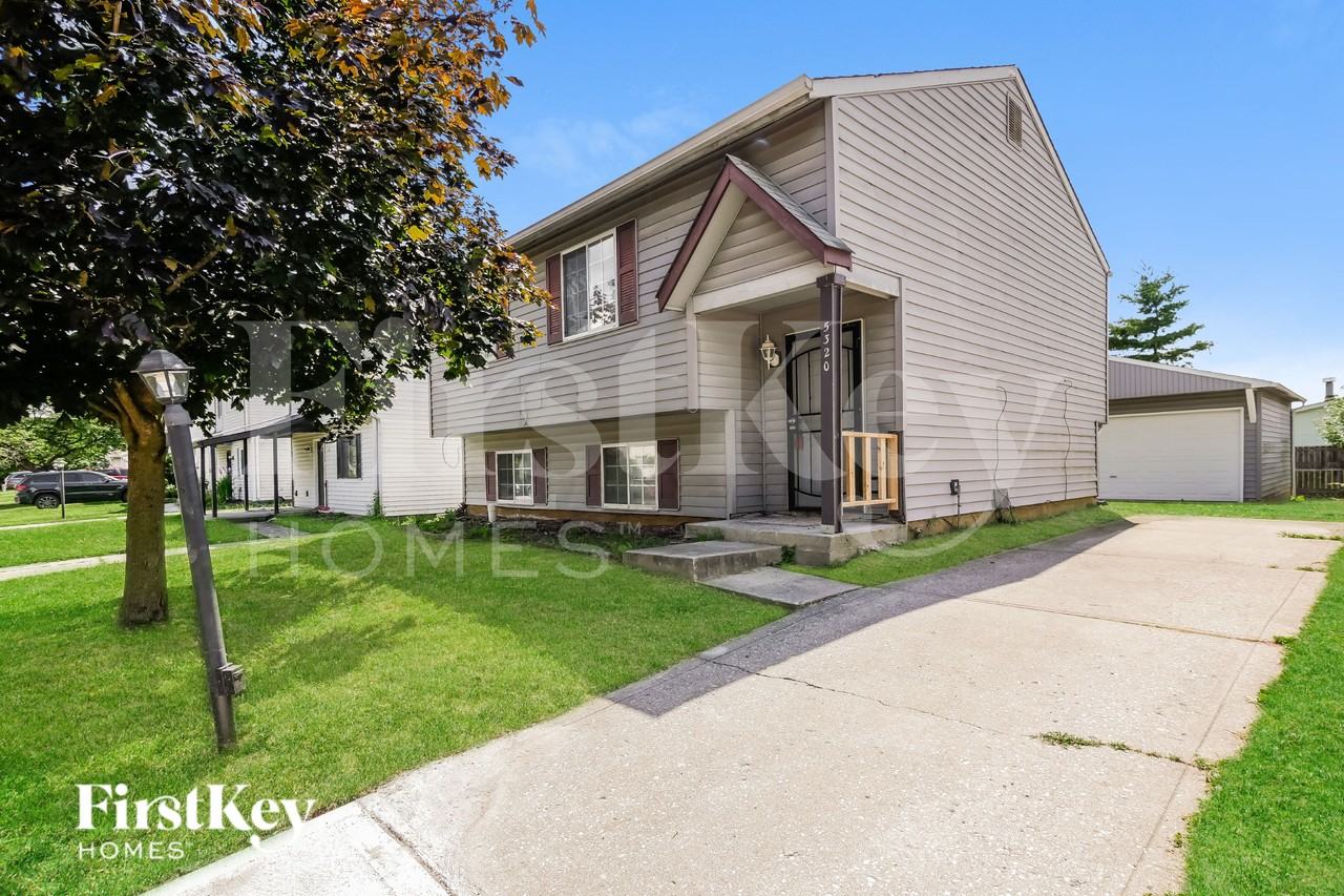 5320 Traditions Dr - Photo 3 of 17