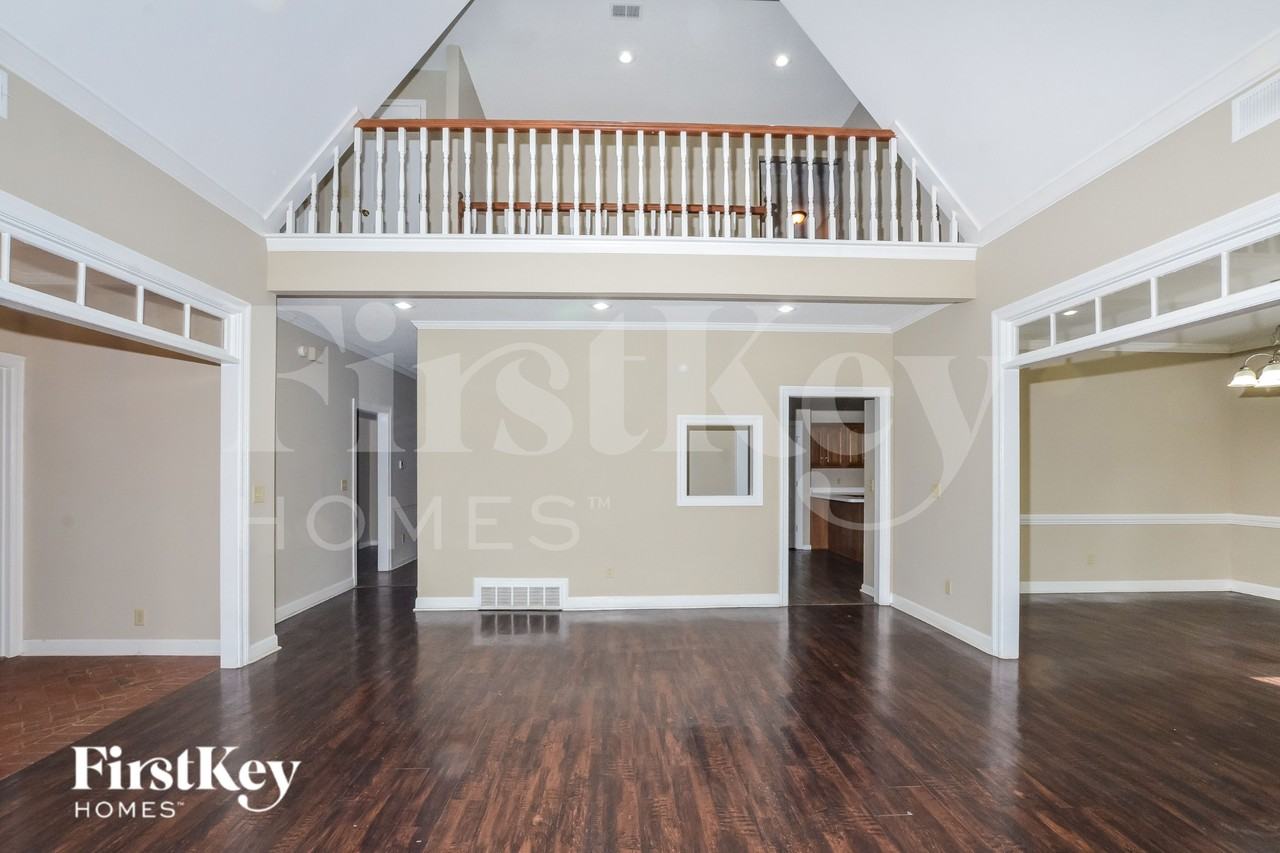 5198 Tudor Ct - Photo 2 of 16