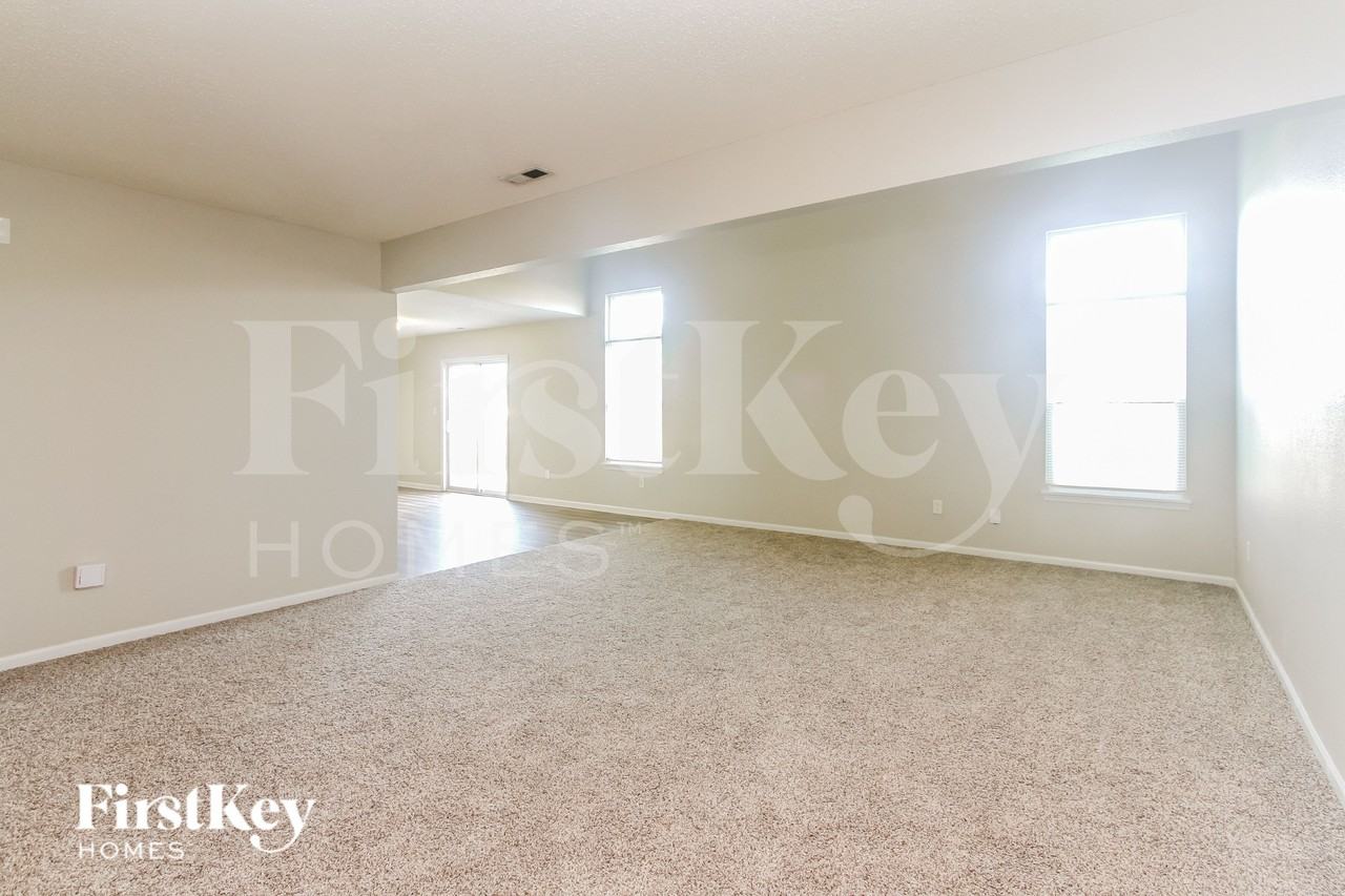4107 Ash Lawn Rd - Photo 3 of 19