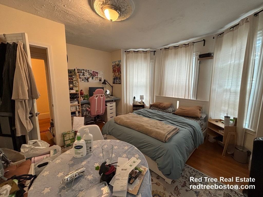 33 Jefferson St #1 - Photo 2 of 13