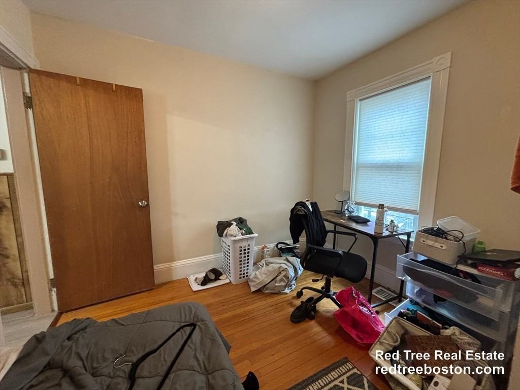 33 Jefferson St #1 - Photo 4 of 13