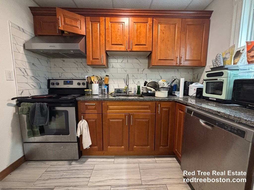 33 Jefferson St #1 - Photo 6 of 13