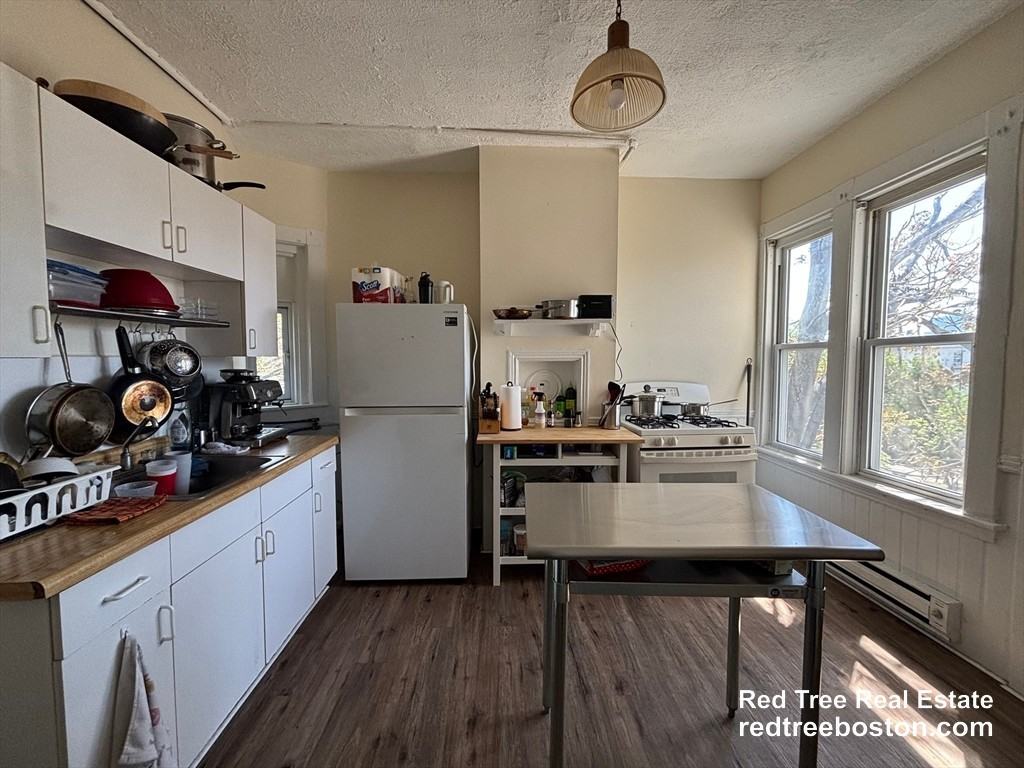 38 Jefferson St #3 - Photo 7 of 14