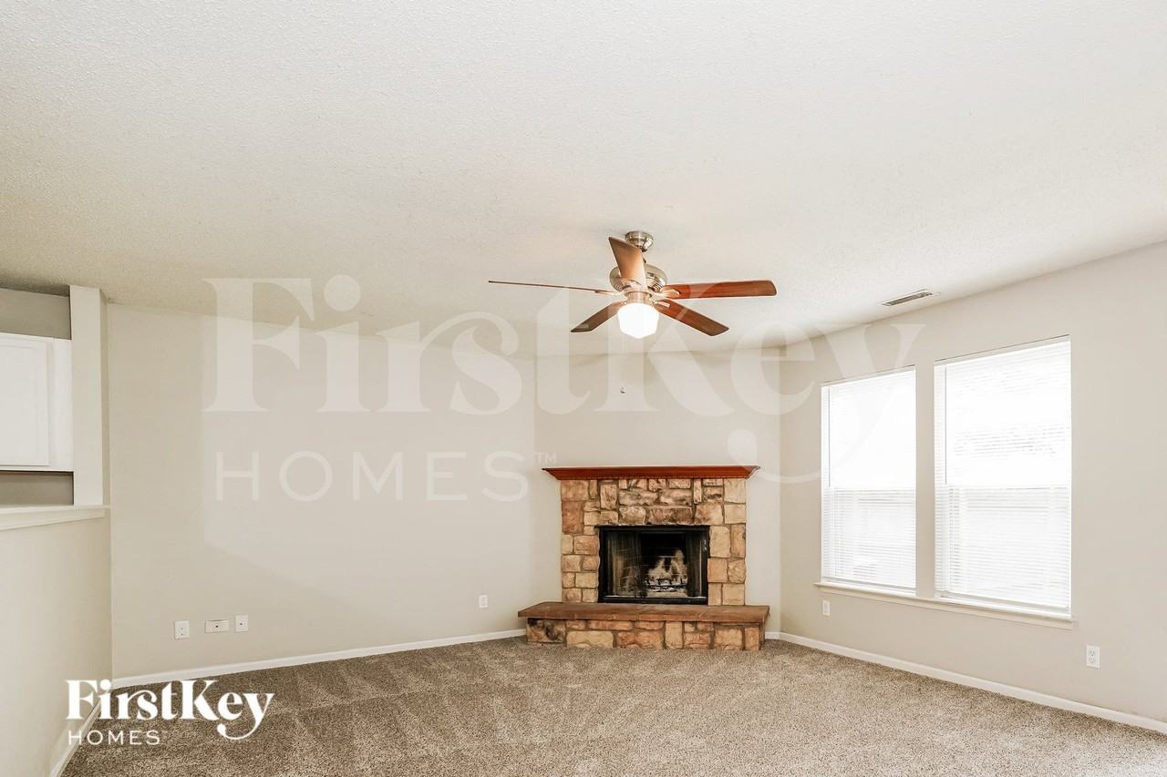 2732 Redland Ln - Photo 5 of 15