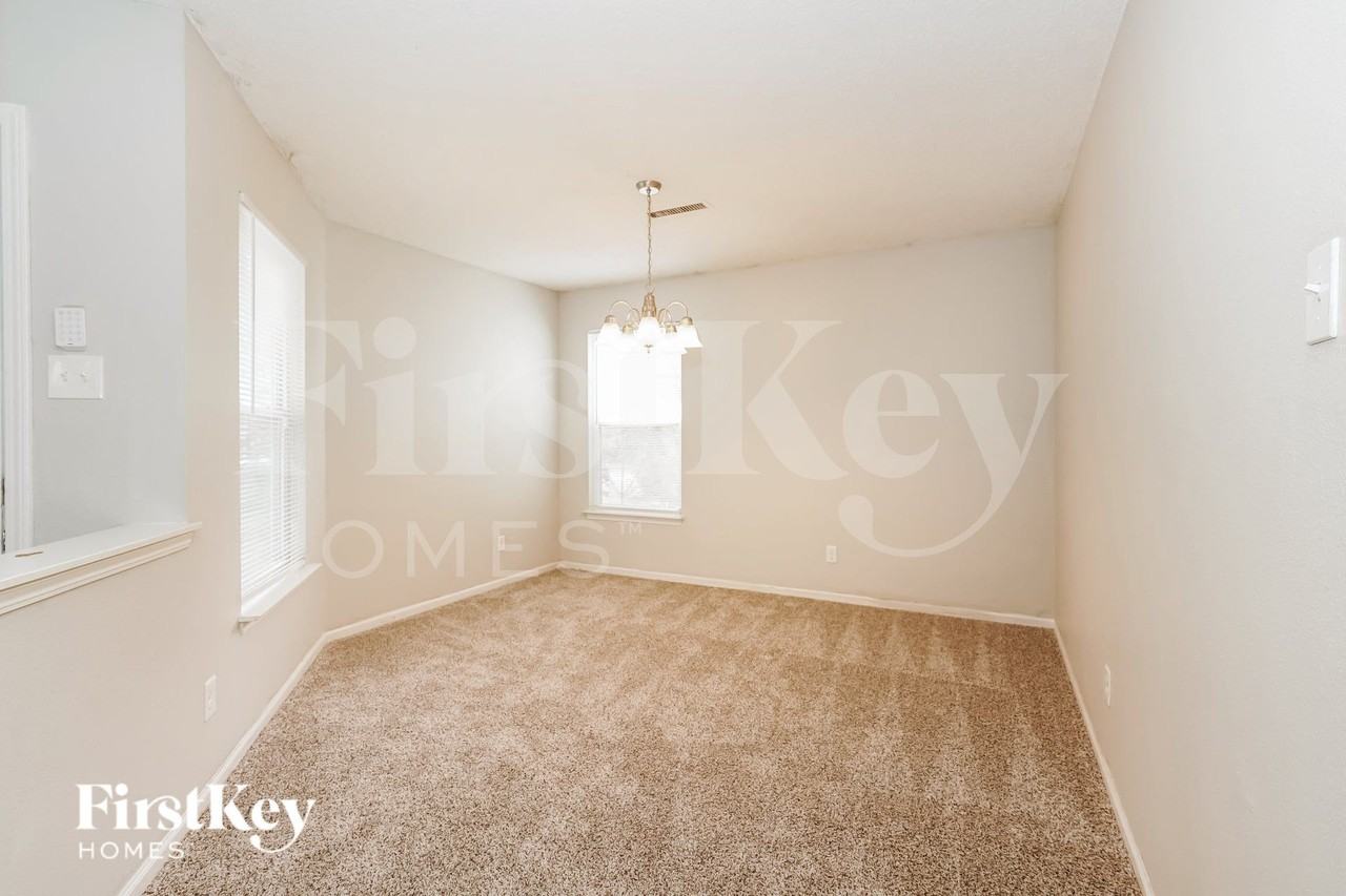 2732 Redland Ln - Photo 6 of 15