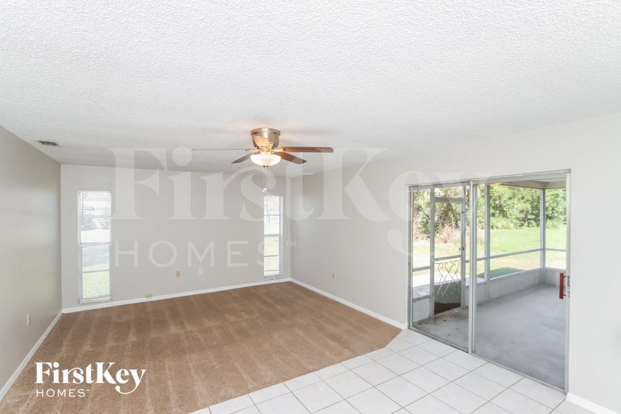 2250 Fallon Blvd Ne - Photo 5 of 15