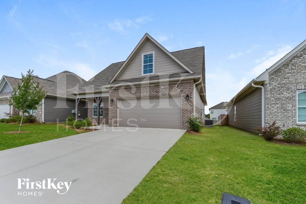221 Union Station Dr - Photo 2 of 15