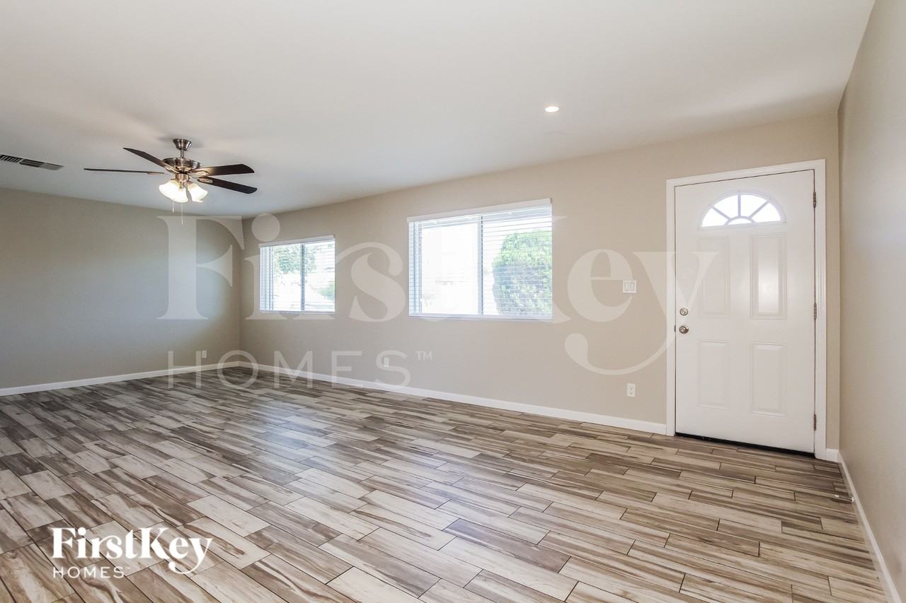 2133 E Larkspur Dr - Photo 5 of 19